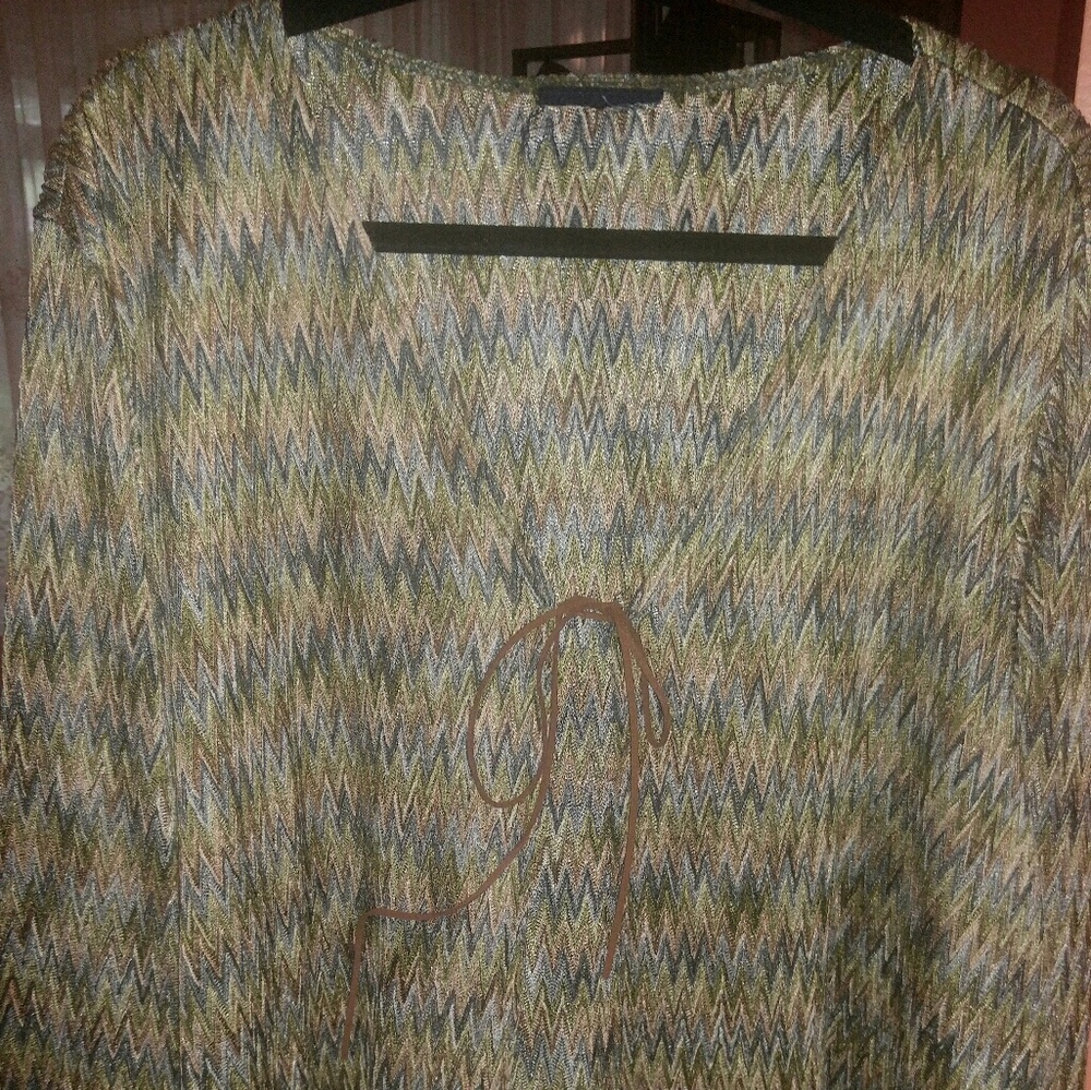 Avenue cardigan size 26-28
